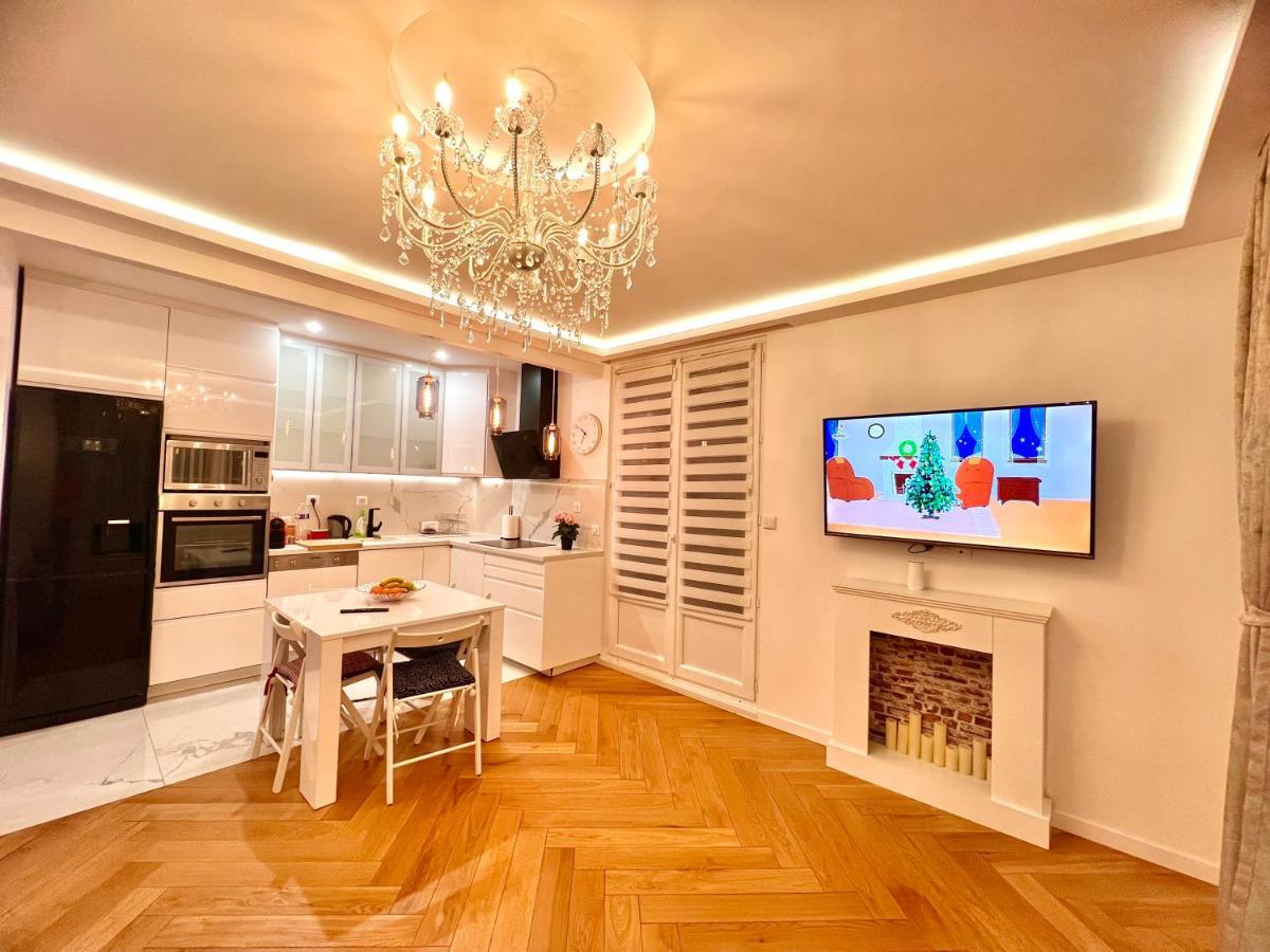 Alexandru Home Boissy-Saint-Leger Ngoại thất bức ảnh